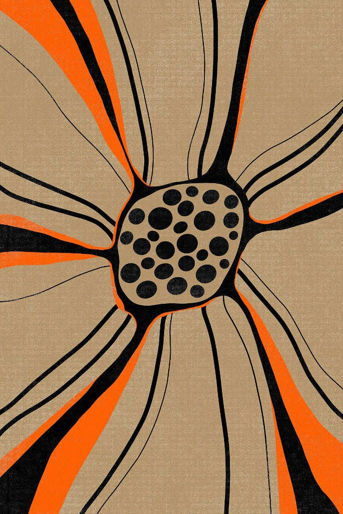 Motiv „Riso no.3“: Blüten-Nahaufnahme in Schwarz und Orange auf Sandbeige, Kunstdruck von Alexandra Wolf, Studio Froilein Juno